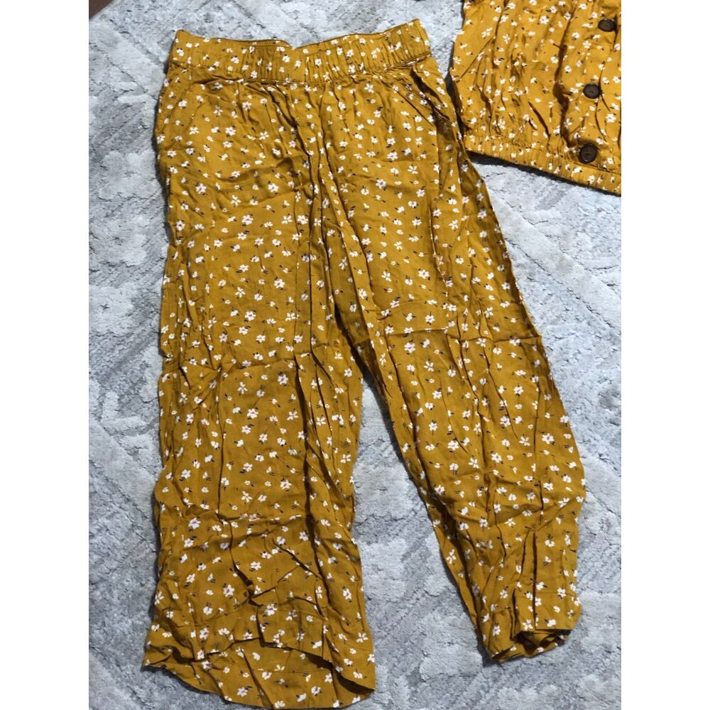 Woman's Small Floral Set - Picture 2 of 4